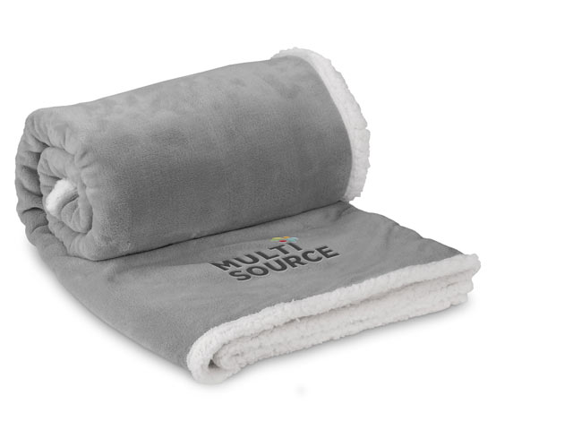 Us Basic Mckinley Sherpa Fleece Blanket