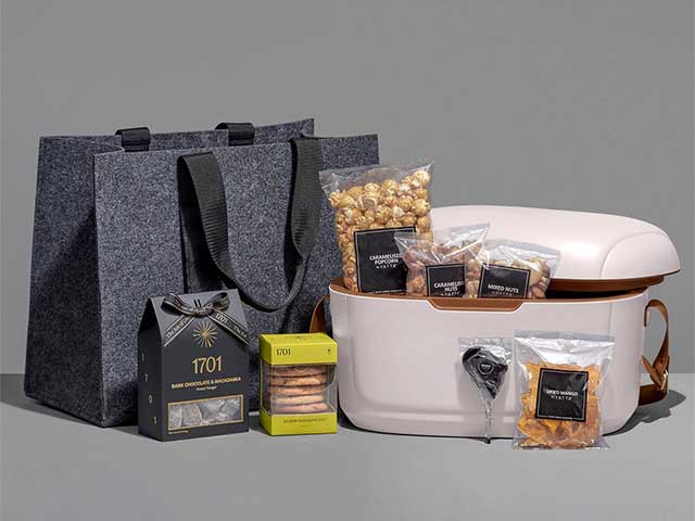 Yatta Elegant Escape Hamper - Image 2