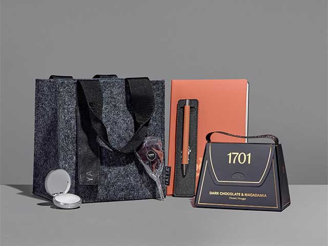 Yatta Elegant Essentials Hamper - Image 2